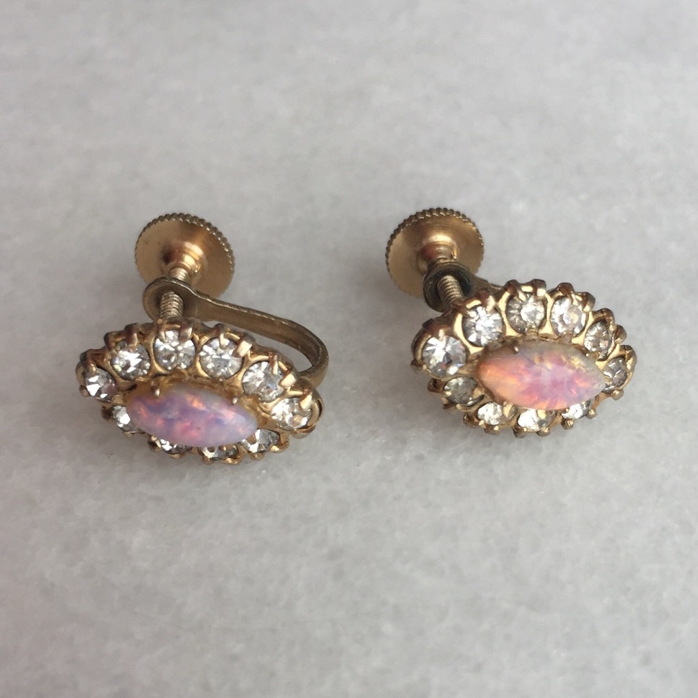 Vintage 1950s Dainty Faux Opal Screw Back Earrings